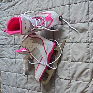 Vichockey size Y2 skates